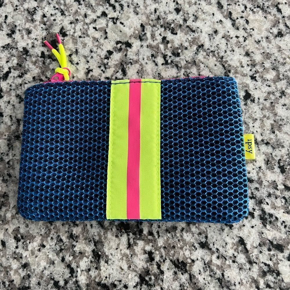 Ipsy Bag​  - Picture 2 of 3
